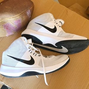 Air Nike Women's Basketball shoes